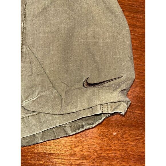 Nike Cargo Shorts Ripstop Khaki Zip Pockets Blue Tag Mens Size 36 Army Green - Picture 6 of 6